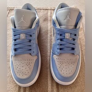 Women’s Nike Jordans UNC, Size 7.5